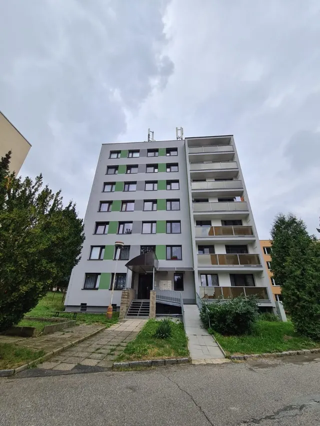Zateplení bytového domu v Březnici (01)