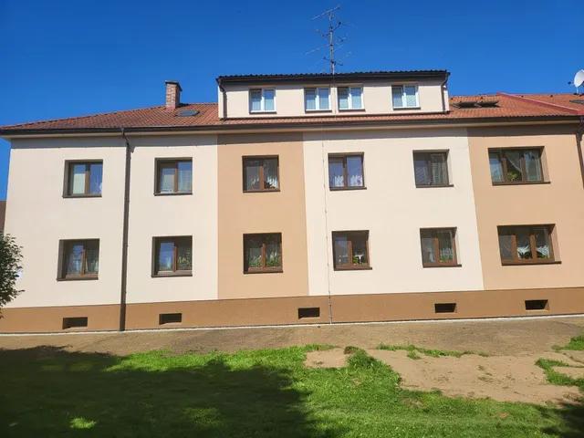Zateplení bytového domu v Kaplici (04)