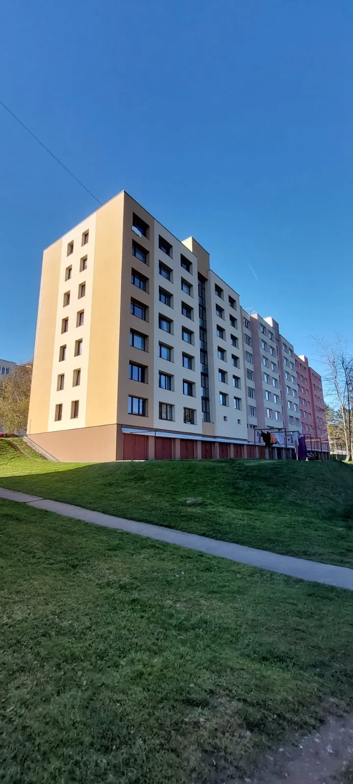 Rekonstrukce panelového domu Míru 749 v Kaplici (01)