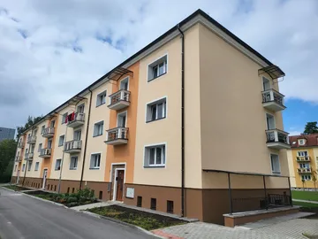 Rekonstrukce bytového domu na Libuši v Bechyni (03)