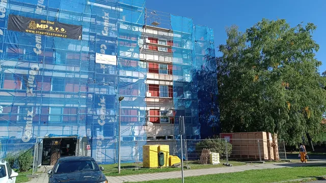 Revitalizace panelového domu Šobrova v Písku (10)