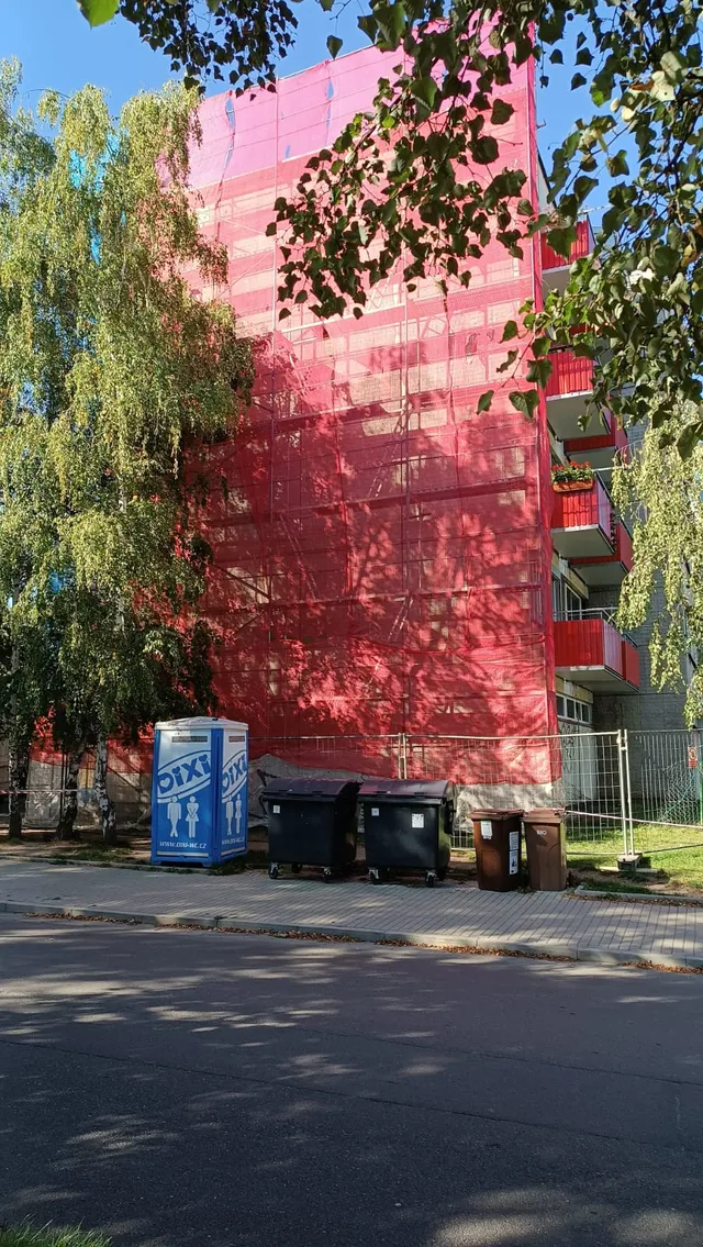 Revitalizace panelového domu Šobrova v Písku (11)