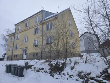Rekonstrukce bytového domu Lázeňská v Horním Dvořišti (02)