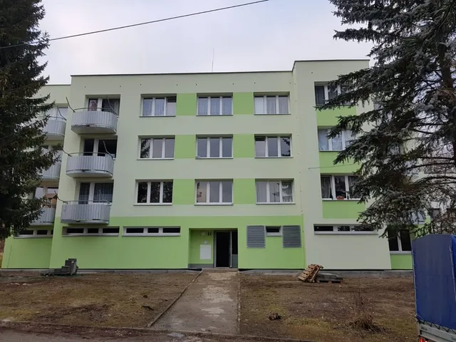 Bytový dům po zateplení fasády (28)